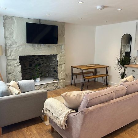 Cosy Modern Miners Cottage Llanllechid Dış mekan fotoğraf
