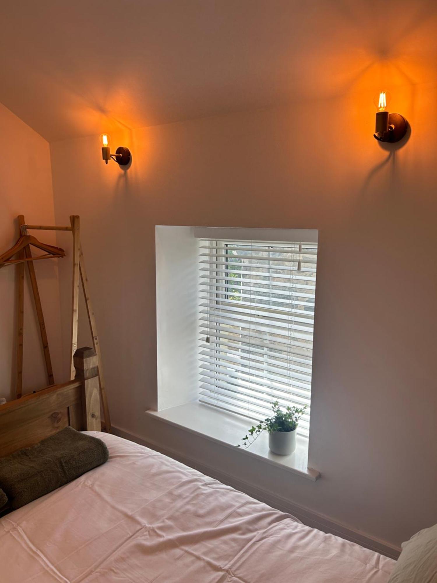 Cosy Modern Miners Cottage Llanllechid Dış mekan fotoğraf