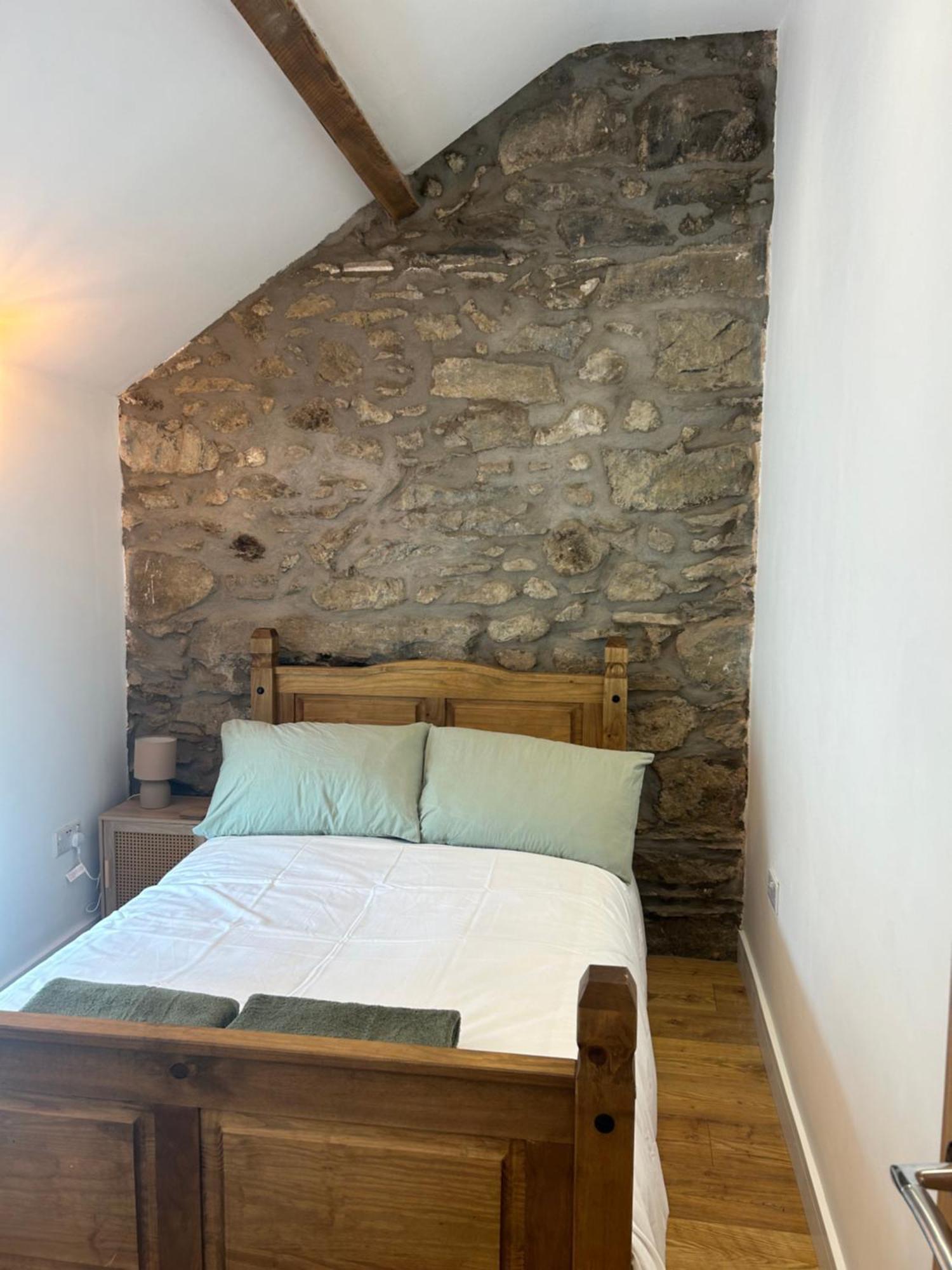 Cosy Modern Miners Cottage Llanllechid Dış mekan fotoğraf